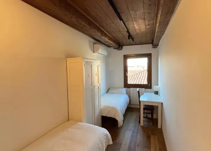 Cae Sconta Sant'agostin Veneza